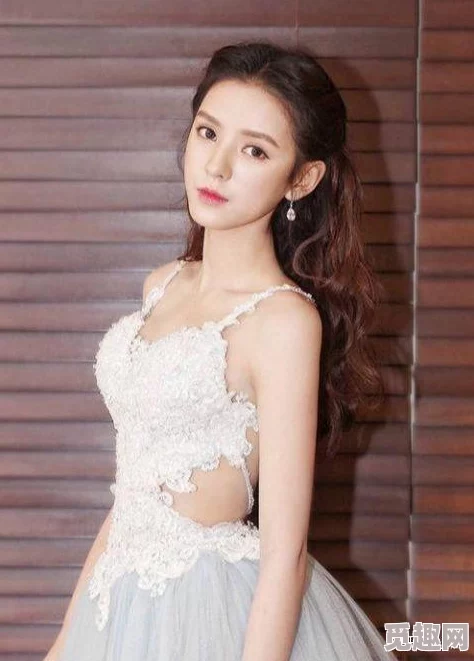 小嫩模无套内谢第一次小说引发热议,网友纷纷讨论其内容与社会影响,话题持续升温 小嫩模无套内谢第一次小说引发热议,网友纷纷讨论其内容与社会影响,话题持续升温