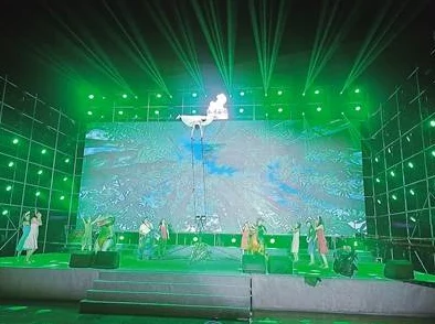 亚洲精品国产网红在线：最新动态揭示了平台用户增长迅速，内容创作者积极参与互动，吸引更多年轻观众的趋势