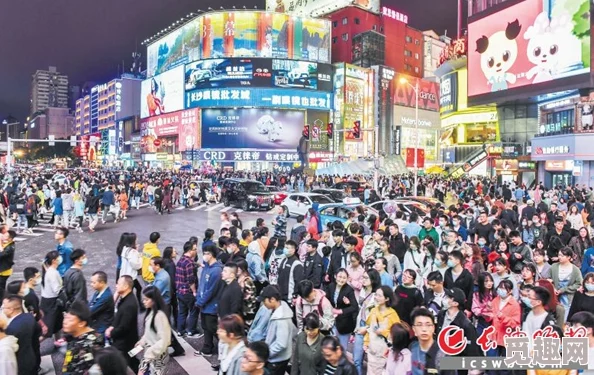 亚洲精品国产网红在线：最新动态揭示了平台用户增长迅速，内容创作者积极参与互动，吸引更多年轻观众的趋势