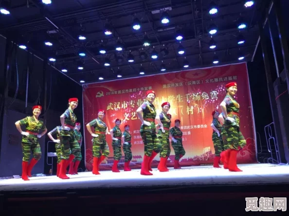 午夜dj免费视频观看社区：最新动态分享，聚焦夜间音乐盛宴与DJ活动，带你领略不一样的夜生活体验
