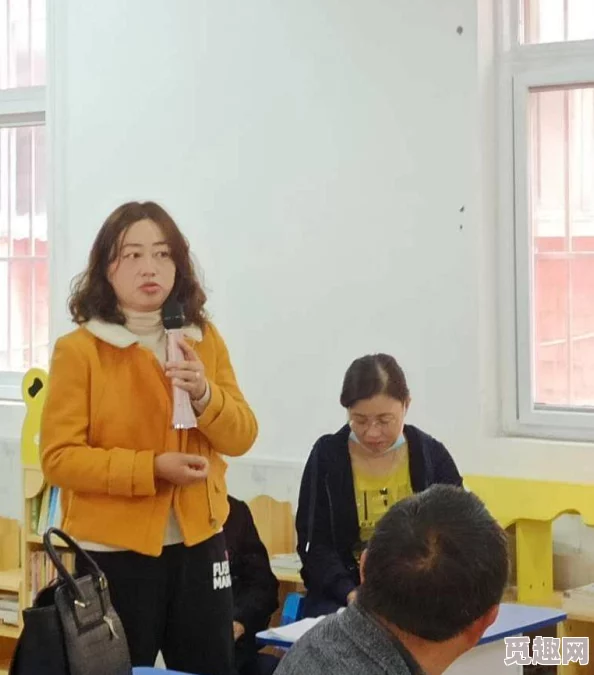 久久两性视频：最新动态揭示了平台内容更新与用户互动的新趋势，吸引了更多观众的关注与参与