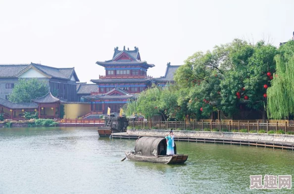 国产婷婷综合在线视频中，网友纷纷表示这种内容丰富多样，满足了不同观众的需求，同时也引发了对网络文化的思考