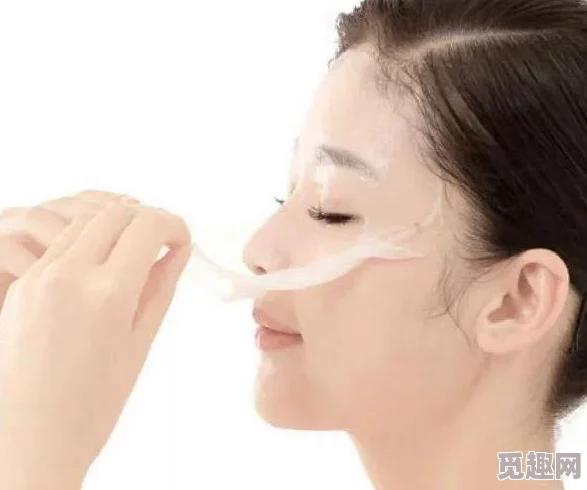 一面亲一面膜下边的感受：疫情期间人们对口罩与亲密接触的心理变化分析
