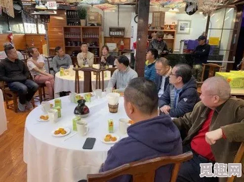 9个装修工人轮流,真是高效的工作方式,能保证工程质量和进度! 9个装修工人轮流,真是高效的工作方式,能保证工程质量和进度!