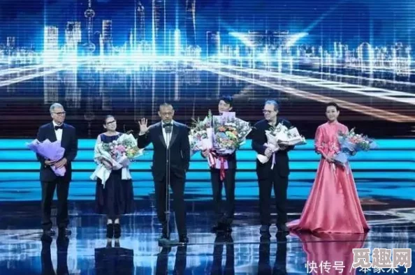 国产A电影最新进展消息：影片在国际电影节上获得最佳导演奖引发热议观众期待上映日期的公布