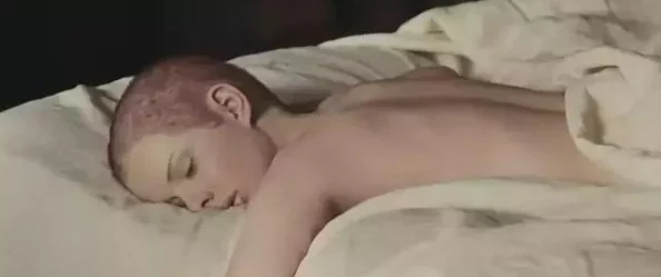 十二寡妇肉床艳史完整版在线播放引发热议网友纷纷讨论影片内容与情节深度成为近期热门话题吸引大量观众关注