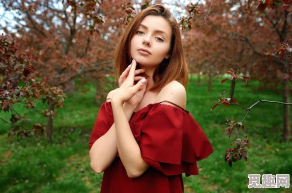 gogo专业大尺度高清人体嫩模 据传是某知名摄影师的私密作品集流出