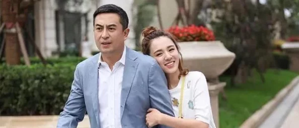 总裁受在办公室猛烈呻吟男这是一部描绘职场压力的都市情感剧