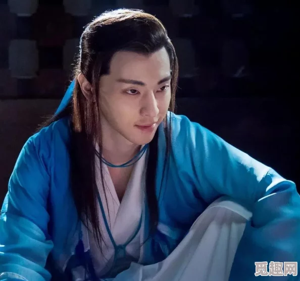 网友热议：九霄琉璃手游平民玩家首选角色，揭秘最强职业搭配攻略！