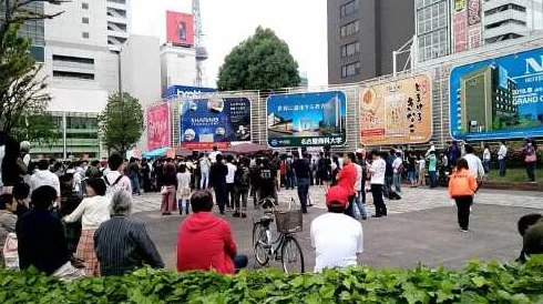 日本在线视频一区二区三区东京街头艺术节盛大开幕吸引众多游客观赏