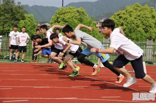 chinese体育生男同道观被拆八百岁的我只好下山了勇敢面对新生活迎接美好未来