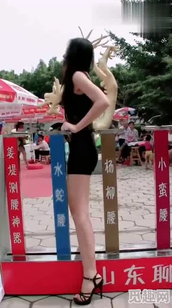 为什么偷拍沟厕美女如云近距离引发热议违法行为挑战社会公德引人深思